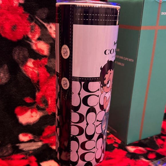 Betty Boop Coach Cartoon Design Skinny Tumbler Pink - Picture 4 of 6